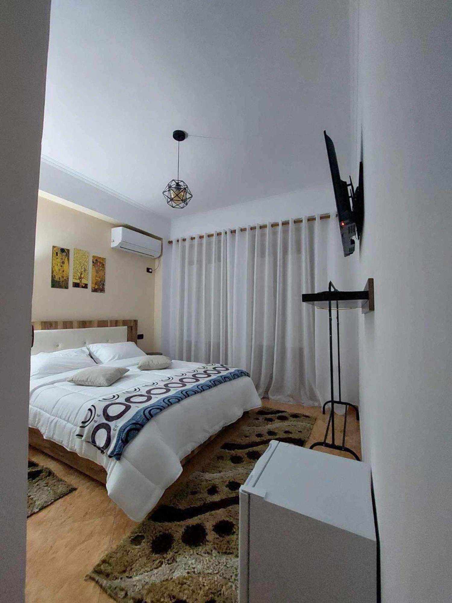 Godard Apartments Vlorë Exterior foto